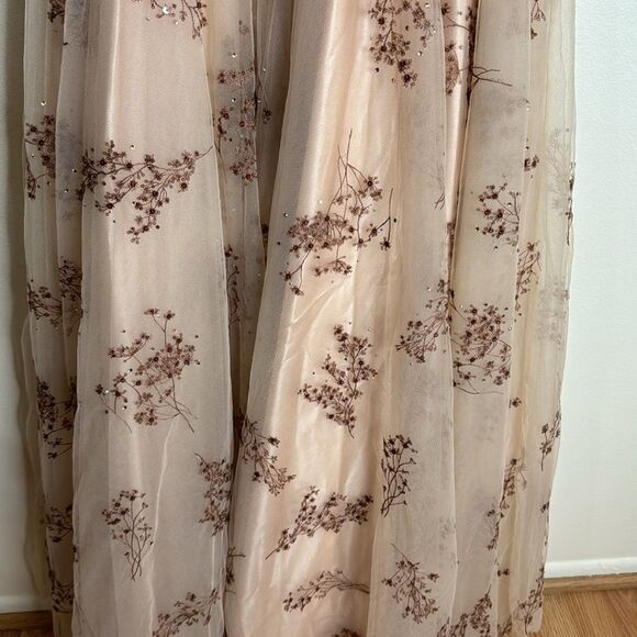 Mac Duggal EMBELLISHED ILLUSION CAP SLEEVE A LINE GOWN pageant dress size 4 - Picture 11 of 13